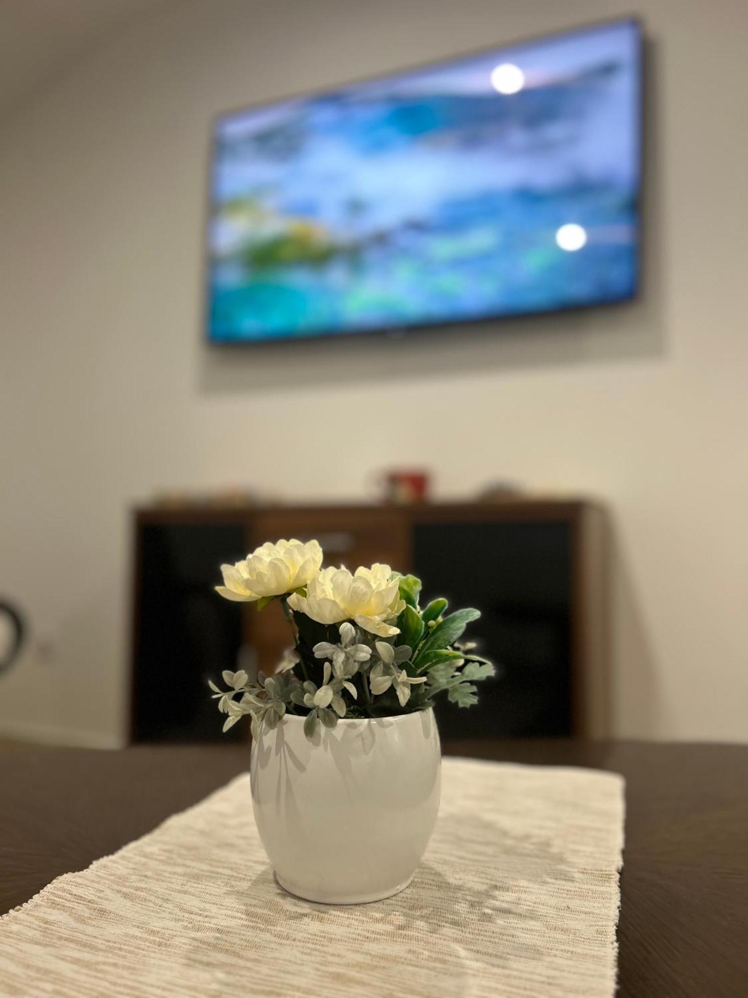 Apartman Diamond Lux Surcin Bagian luar foto