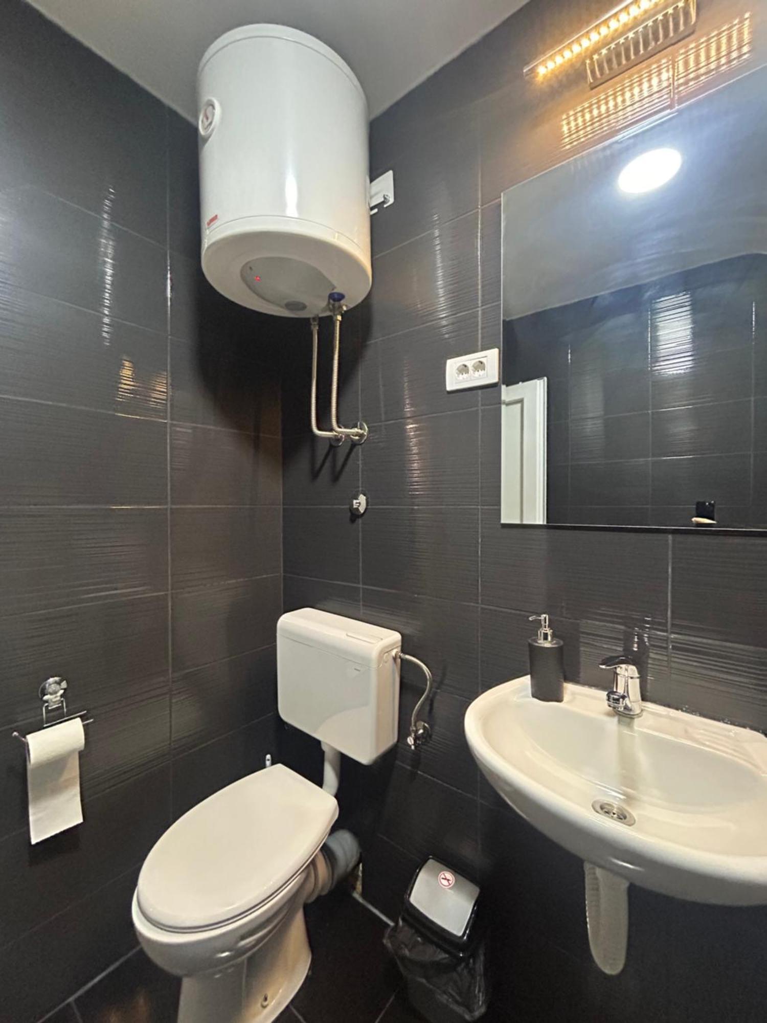 Apartman Diamond Lux Surcin Bagian luar foto