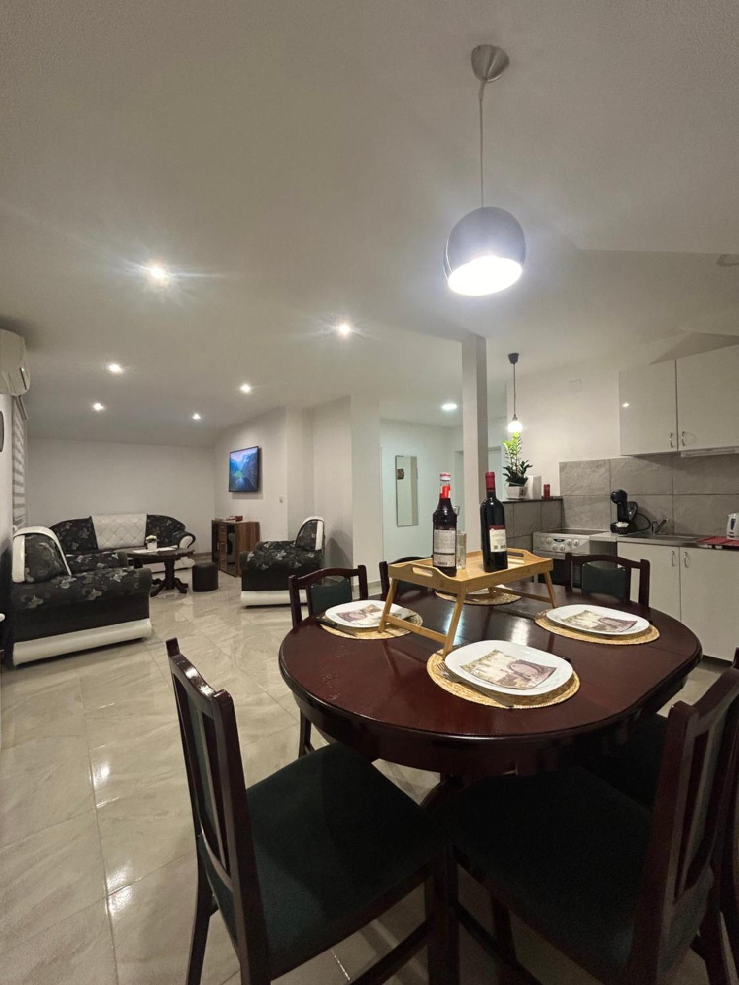 Apartman Diamond Lux Surcin Bagian luar foto