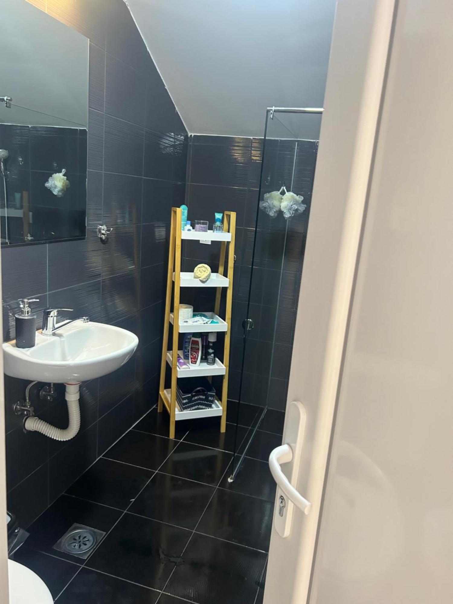 Apartman Diamond Lux Surcin Bagian luar foto